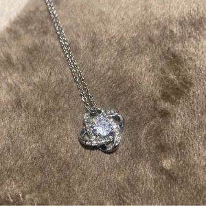 Elegant Silver Pendant Necklace